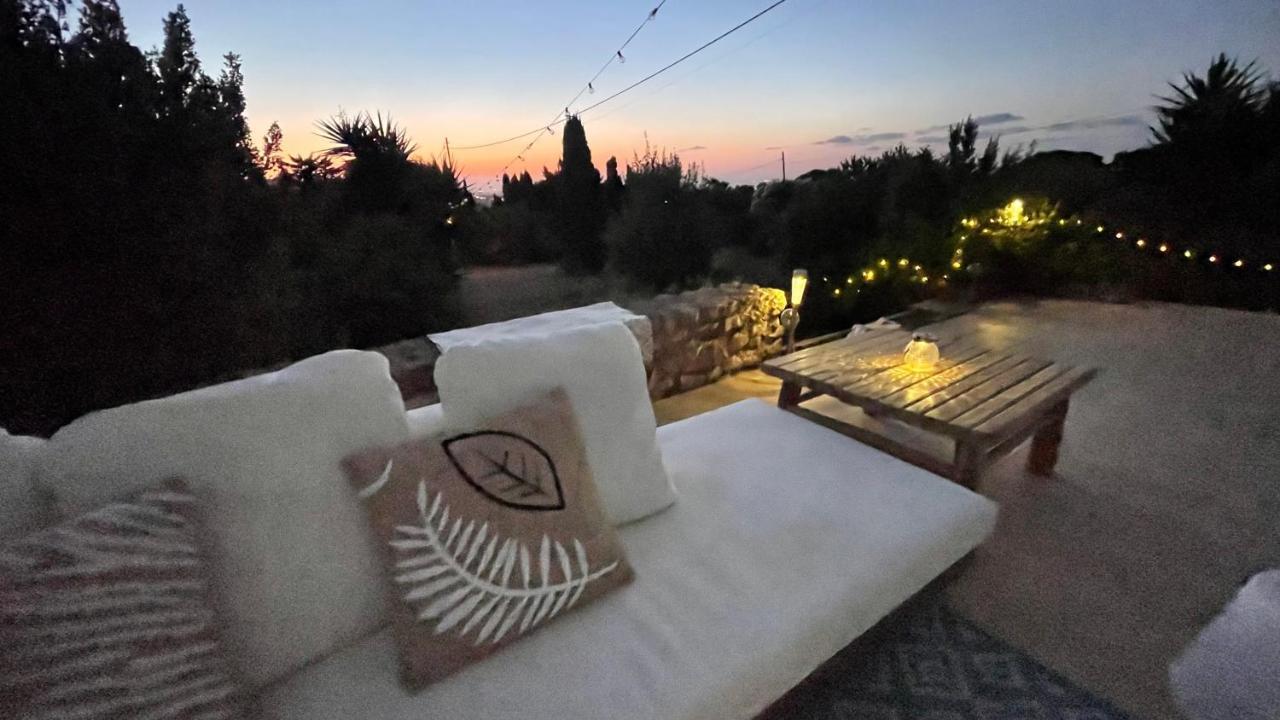 Spacious Villa With Private Pool In Serene Countryside Los Belones Bagian luar foto
