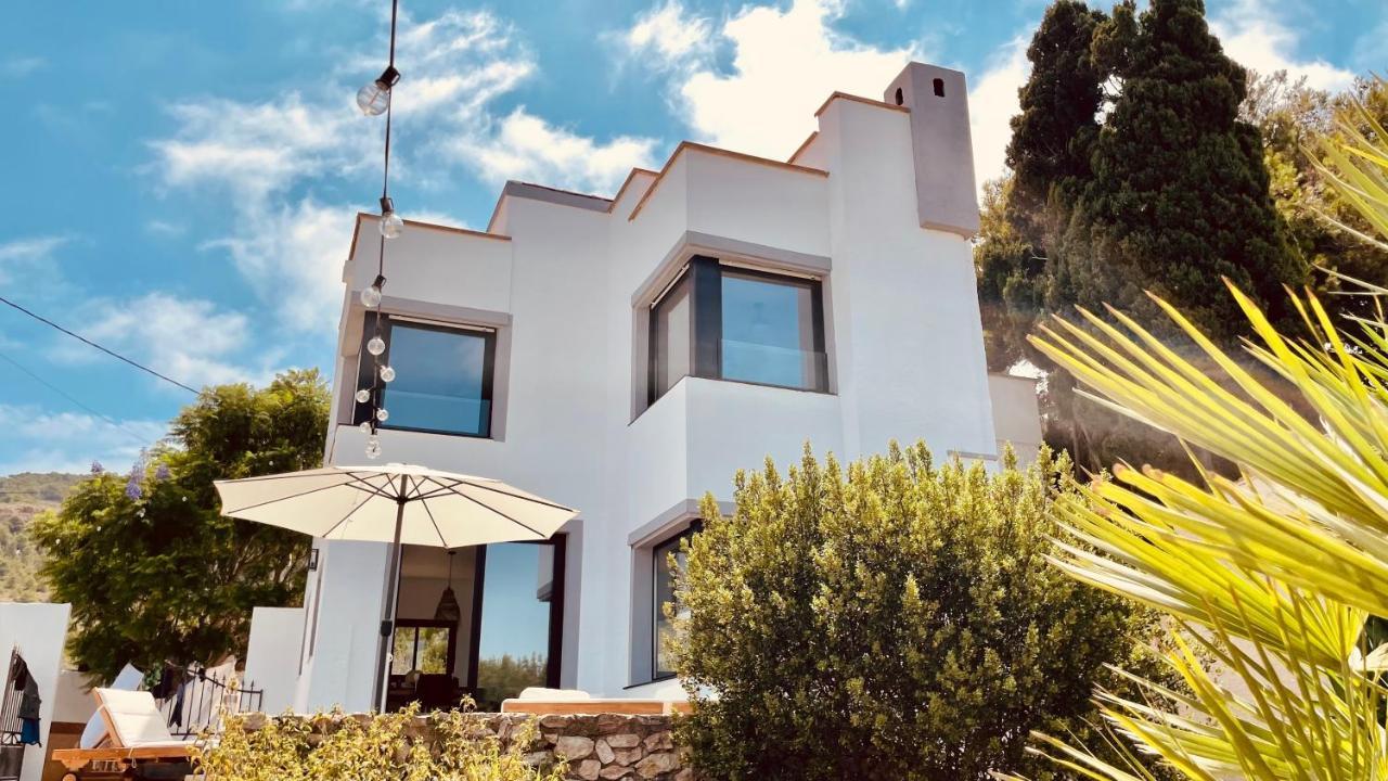 Spacious Villa With Private Pool In Serene Countryside Los Belones Bagian luar foto