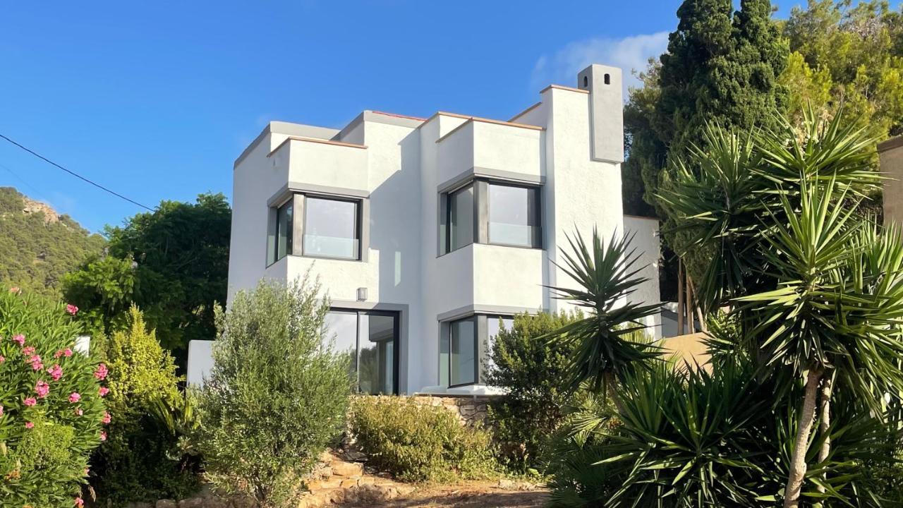 Spacious Villa With Private Pool In Serene Countryside Los Belones Bagian luar foto